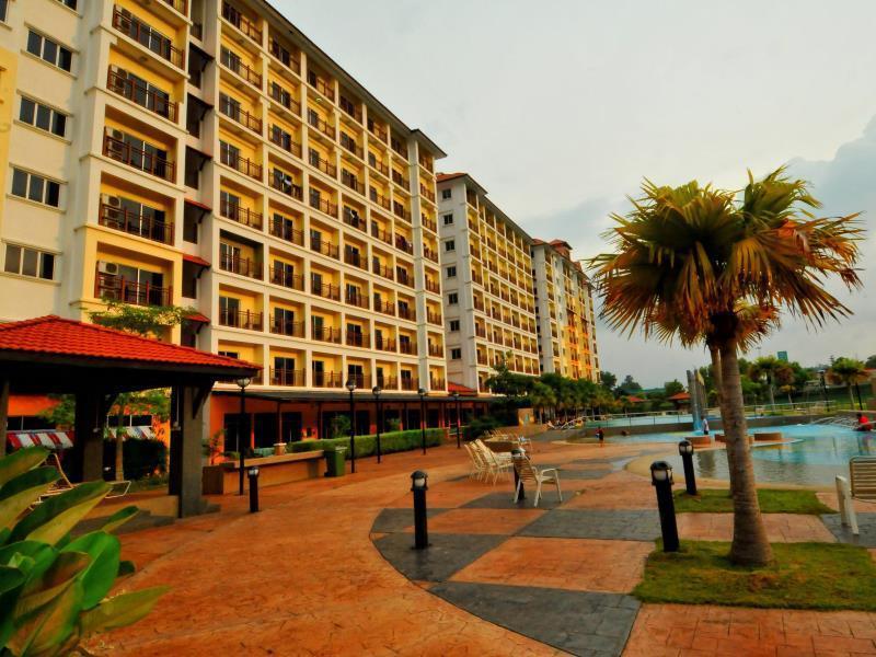 Suria Service Apartment-Hotel Bukit Merah Exterior photo