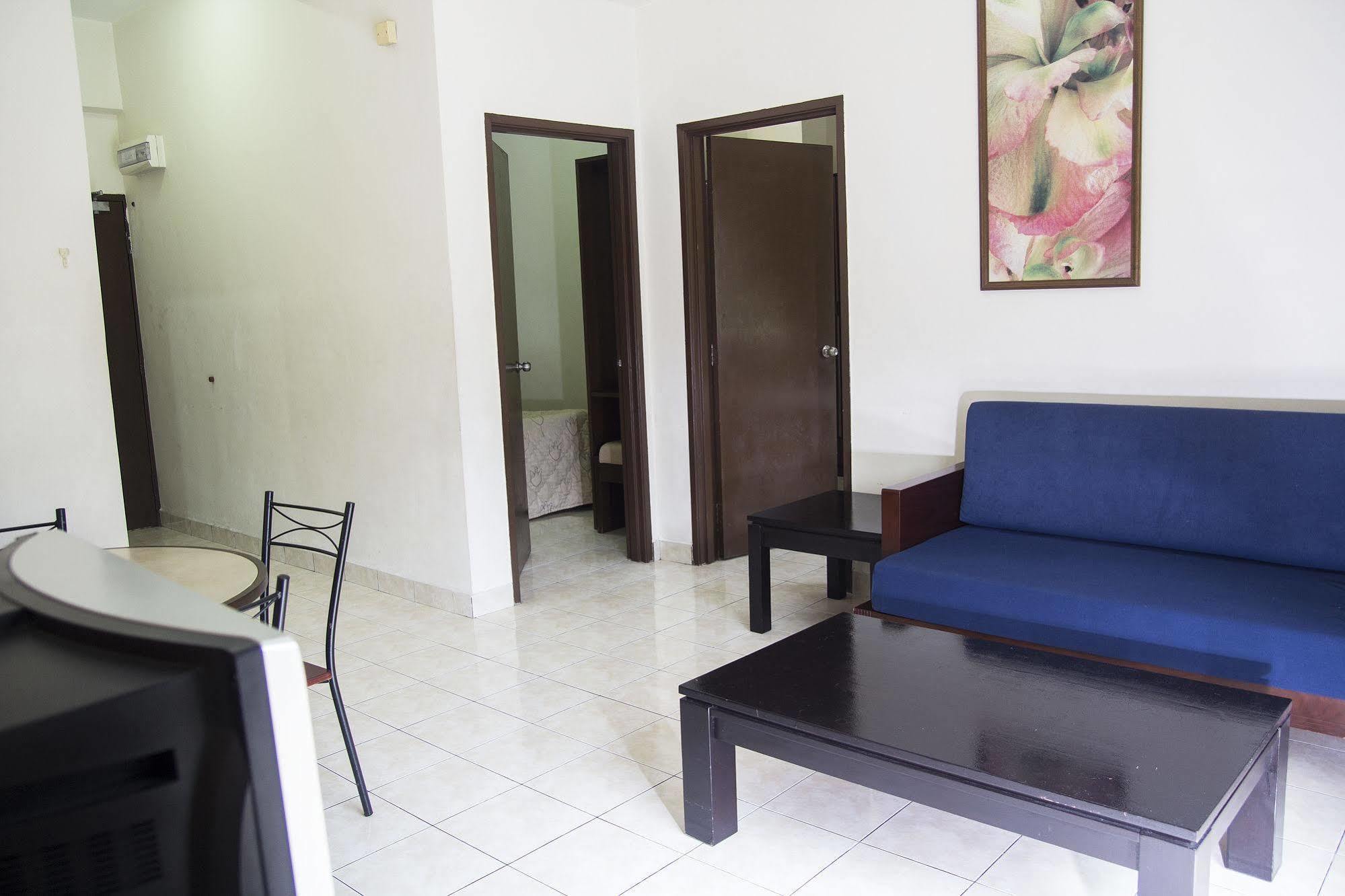 Suria Service Apartment-Hotel Bukit Merah Exterior photo