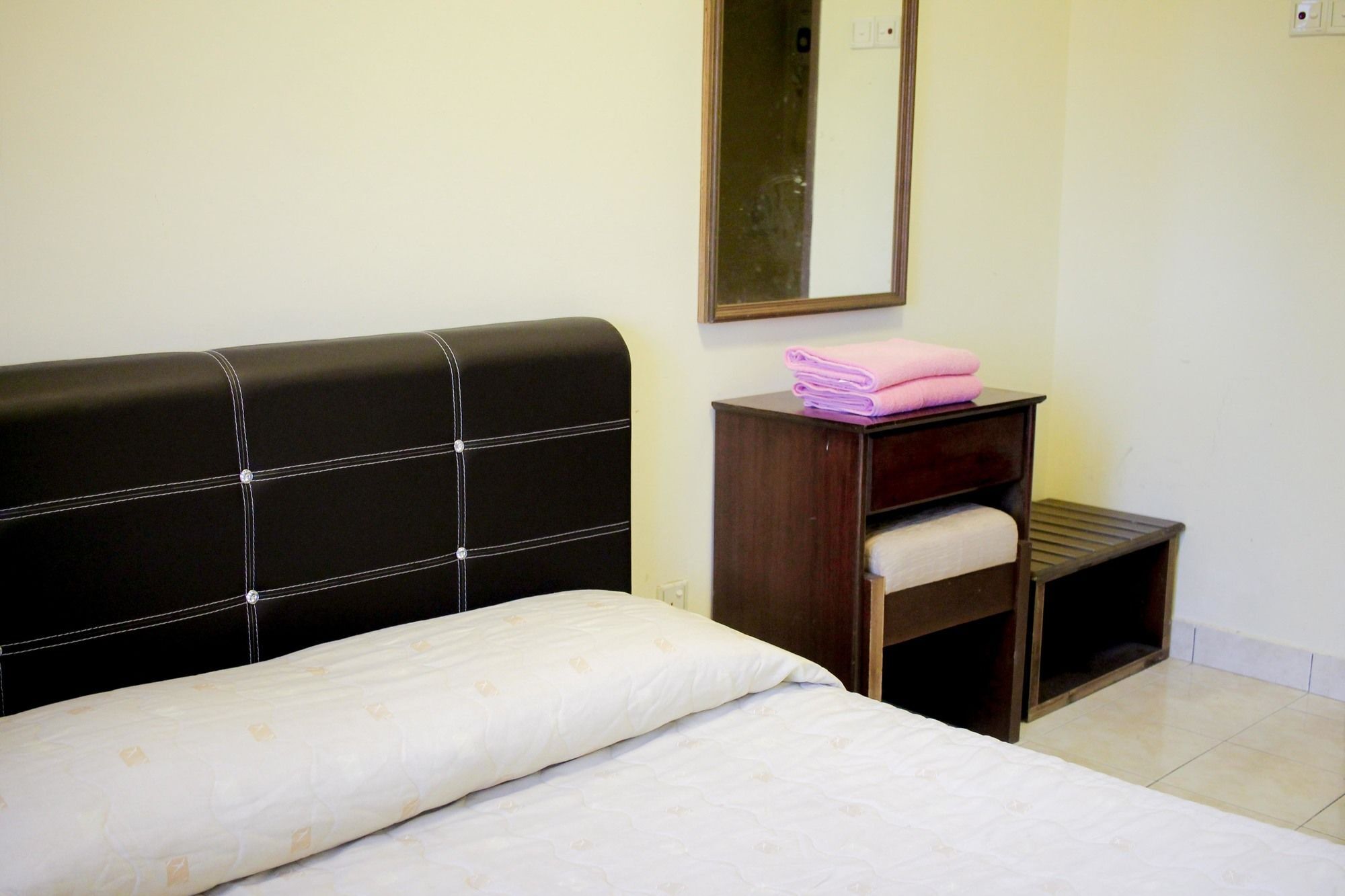 Suria Service Apartment-Hotel Bukit Merah Exterior photo