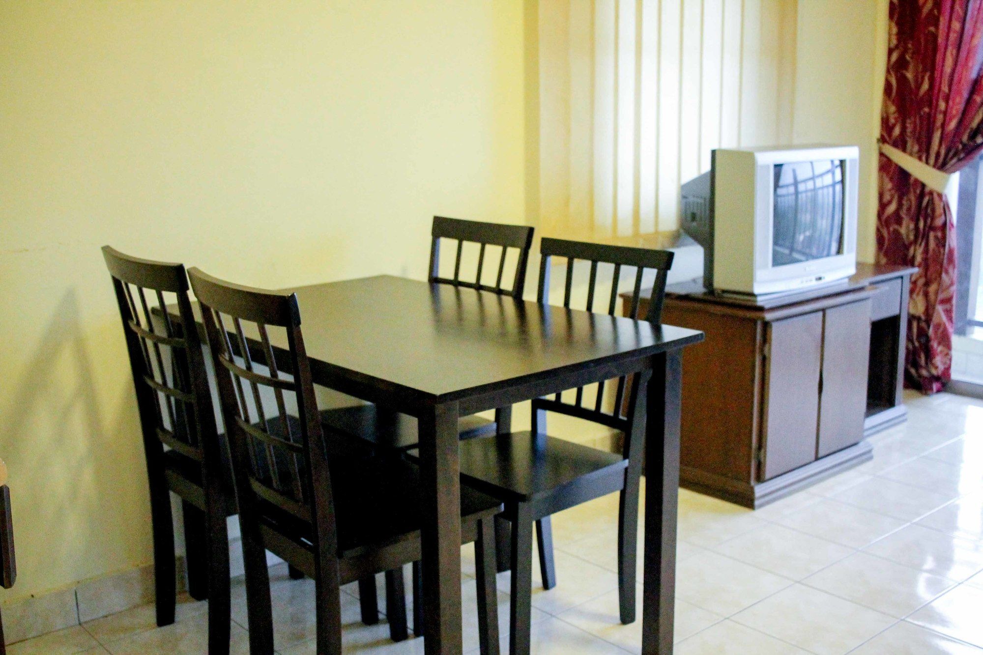 Suria Service Apartment-Hotel Bukit Merah Exterior photo
